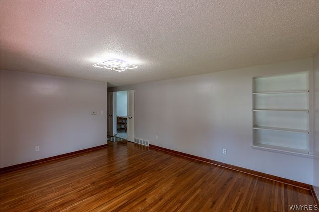 143 Norris Avenue, Lancaster, NY 14086