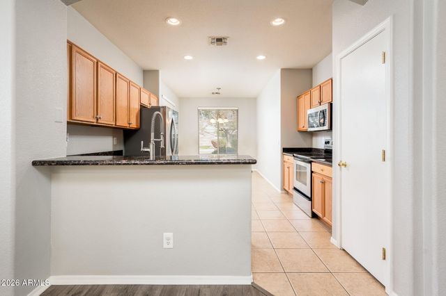 3725 E Woodside Way, Gilbert, AZ 85297