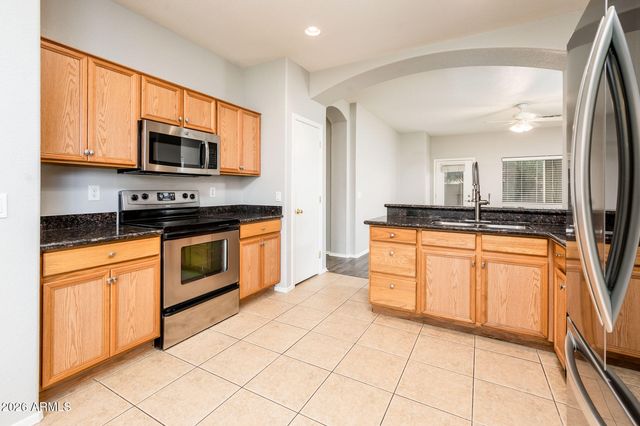 3725 E Woodside Way, Gilbert, AZ 85297