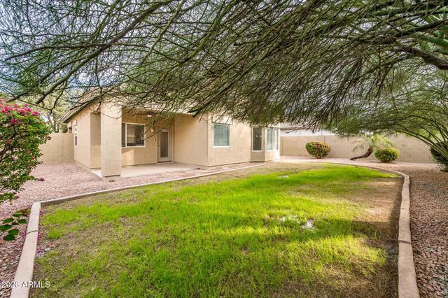 3725 E Woodside Way, Gilbert, AZ 85297