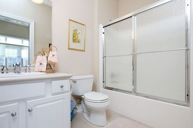 1909 NW 126th Street, Clive, IA 50325