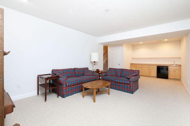 1909 NW 126th Street, Clive, IA 50325