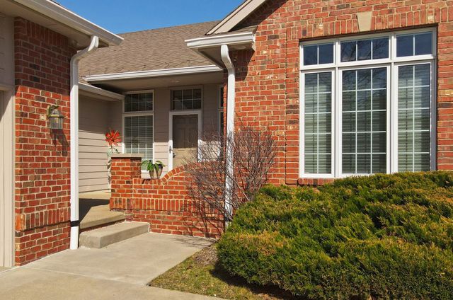 1909 NW 126th Street, Clive, IA 50325