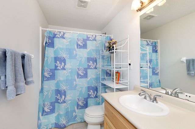 1909 NW 126th Street, Clive, IA 50325