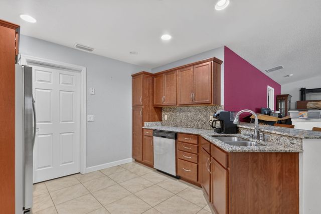11 SE Flamenco Way, Port St. Lucie, Port St Lucie, FL 34952