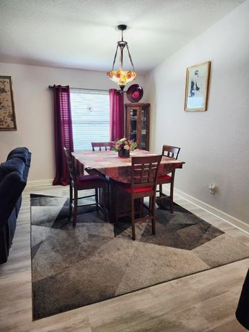 11 SE Flamenco Way, Port St. Lucie, Port St Lucie, FL 34952
