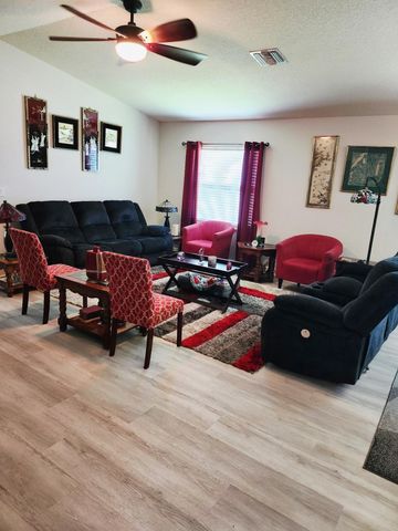 11 SE Flamenco Way, Port St. Lucie, Port St Lucie, FL 34952