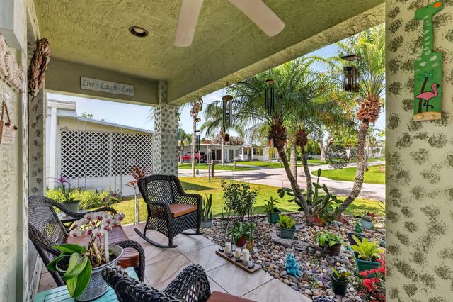 11 SE Flamenco Way, Port St. Lucie, Port St Lucie, FL 34952