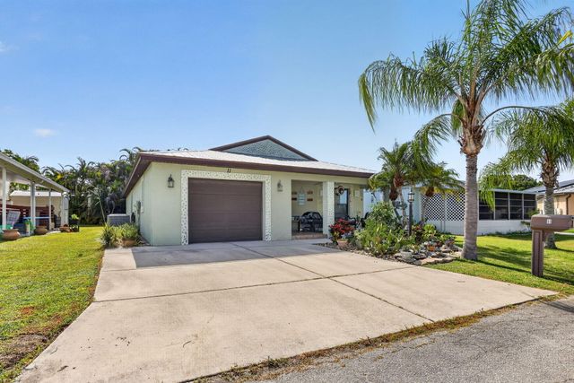 11 SE Flamenco Way, Port St. Lucie, Port St Lucie, FL 34952
