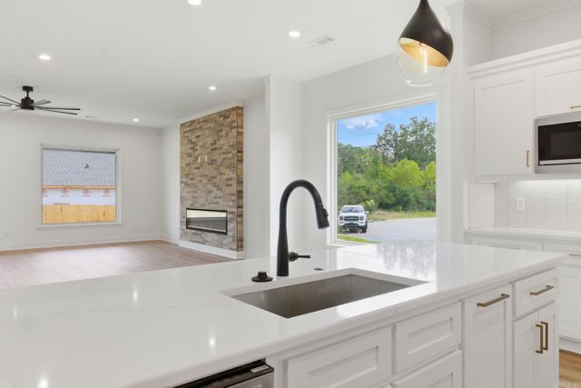 7000 Cold Creek, Alexander, AR 72002