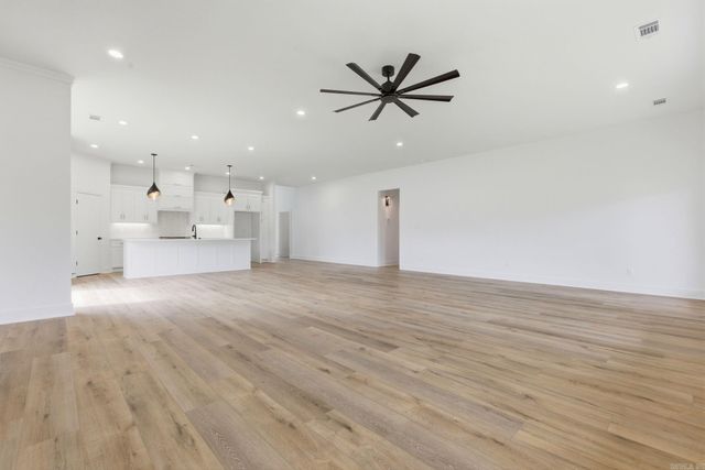 7000 Cold Creek, Alexander, AR 72002