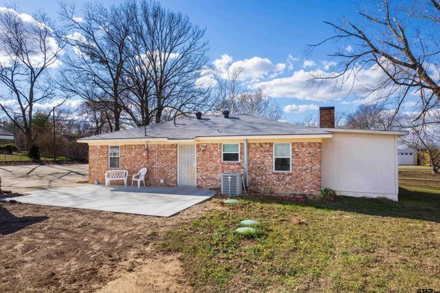 2339 SW County Road 3110, Mt Vernon, TX 75457