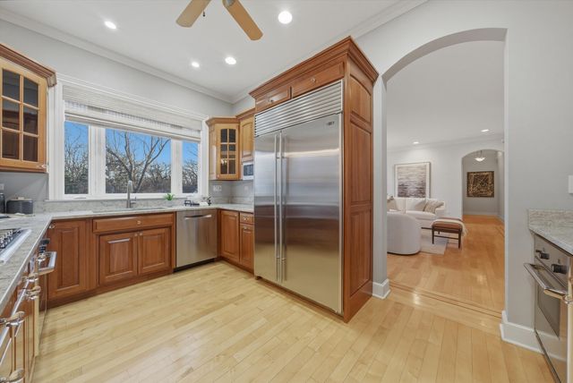 11361 W Plainfield Road, Indian Head Park, IL 60525