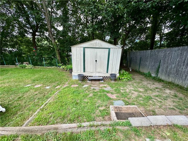 103 Windsor Park Drive, Coventry, RI 02816