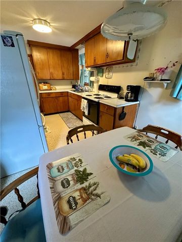 103 Windsor Park Drive, Coventry, RI 02816