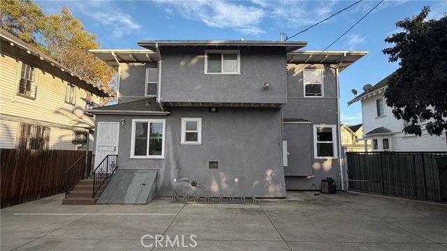 2641 S Catalina Street, Los Angeles, CA 90007