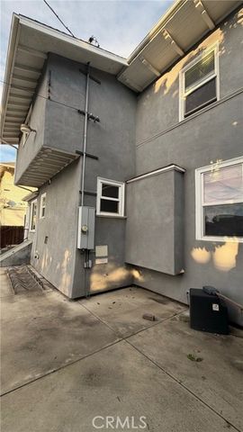 2641 S Catalina Street, Los Angeles, CA 90007