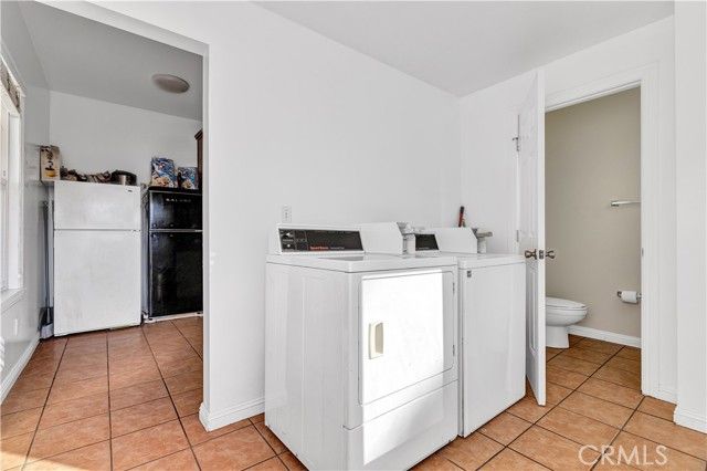 2641 S Catalina Street, Los Angeles, CA 90007