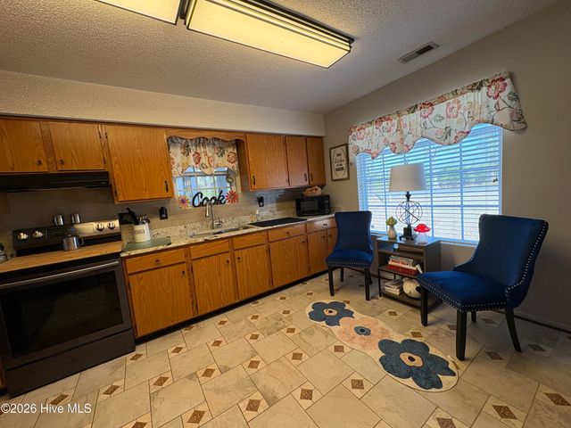 738 Holiday Island Road, Hertford, NC 27944