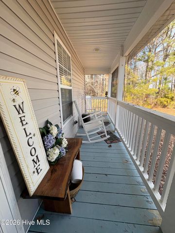 738 Holiday Island Road, Hertford, NC 27944