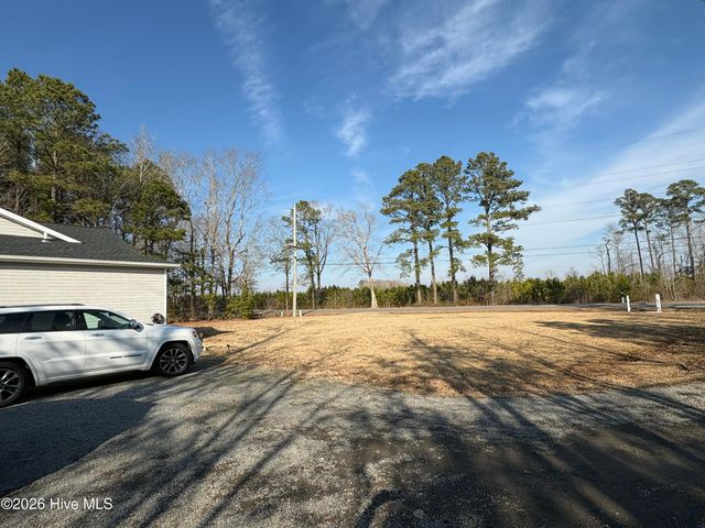 738 Holiday Island Road, Hertford, NC 27944