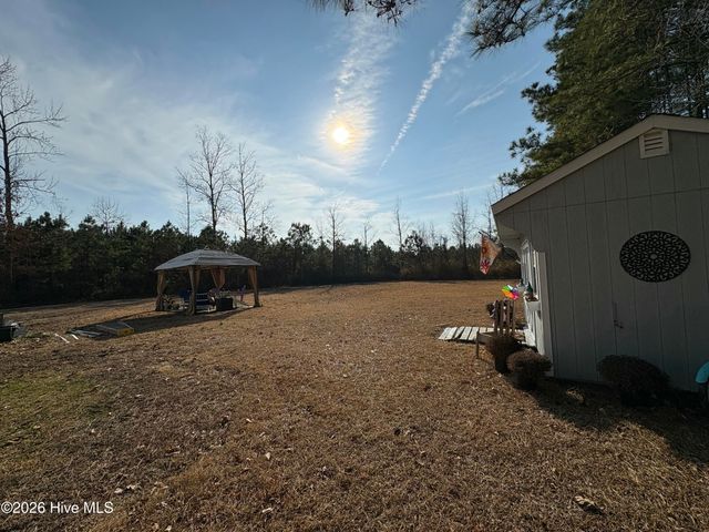 738 Holiday Island Road, Hertford, NC 27944