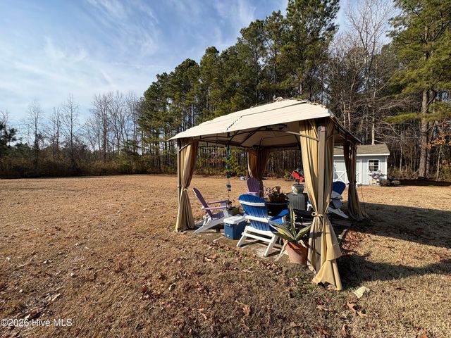 738 Holiday Island Road, Hertford, NC 27944