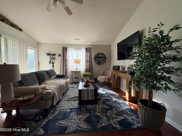 738 Holiday Island Road, Hertford, NC 27944