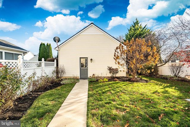 1016 SLOAN ST, Lititz, PA 17543