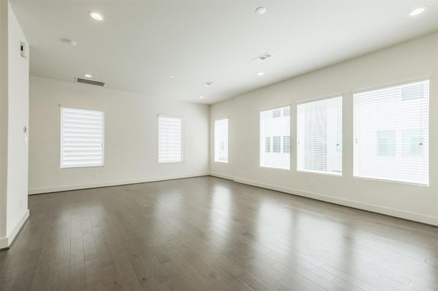 4817 Martin Oaks Lane, Houston, TX 77018
