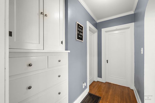 381 Douglas Avenue, Crystal Lake, IL 60014