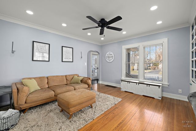 381 Douglas Avenue, Crystal Lake, IL 60014