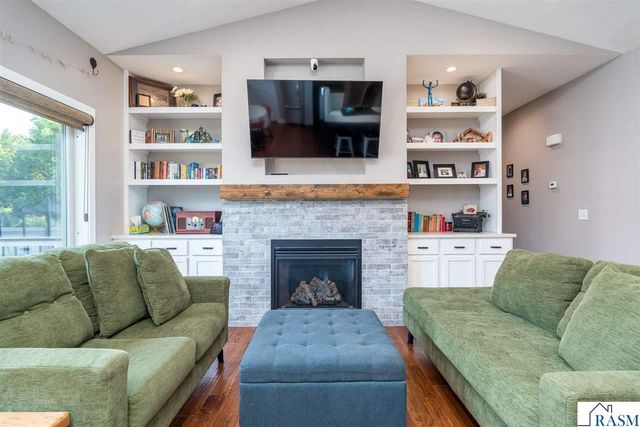 2232 Coventry Lane, North Mankato, MN 56003