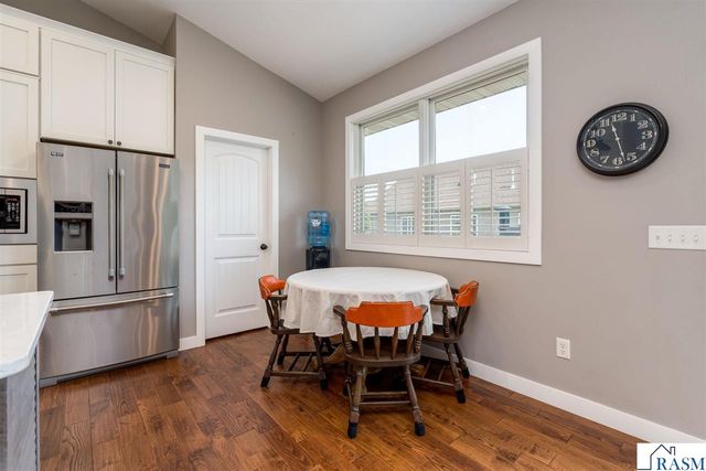 2232 Coventry Lane, North Mankato, MN 56003