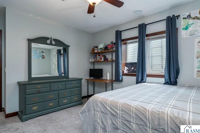 2232 Coventry Lane, North Mankato, MN 56003