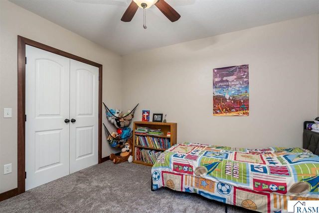 2232 Coventry Lane, North Mankato, MN 56003