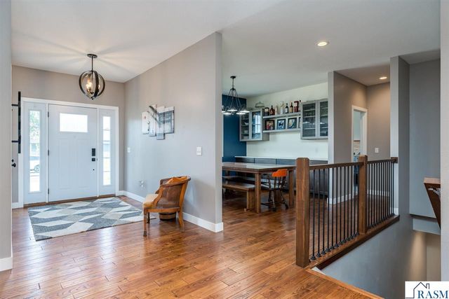 2232 Coventry Lane, North Mankato, MN 56003
