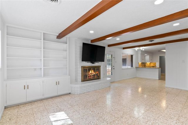 1905 Shores Lane, Rockport, TX 78382