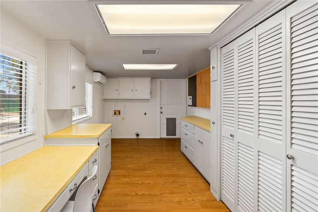 1905 Shores Lane, Rockport, TX 78382