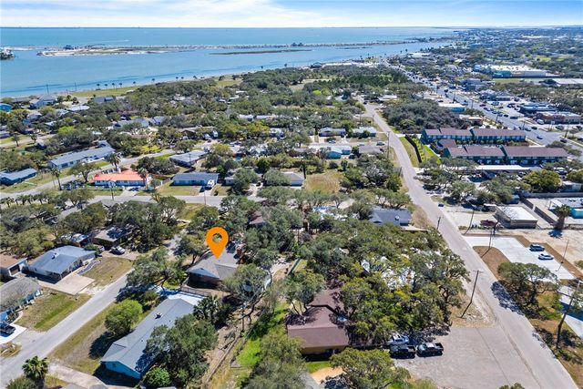 1905 Shores Lane, Rockport, TX 78382
