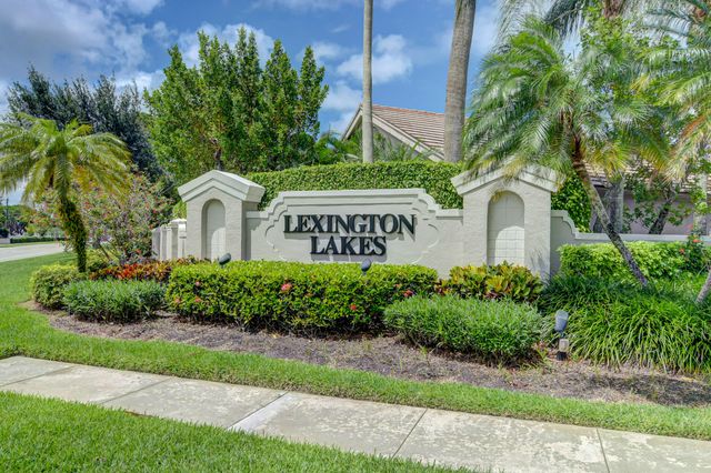 10201 Lexington Lakes Boulevard N, Boynton Beach, FL 33436