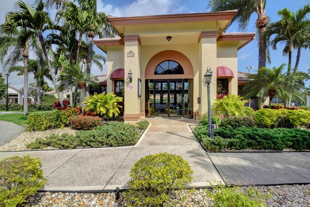 10201 Lexington Lakes Boulevard N, Boynton Beach, FL 33436