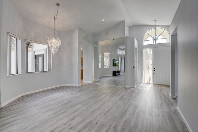 10201 Lexington Lakes Boulevard N, Boynton Beach, FL 33436