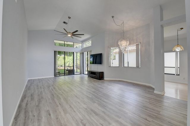 10201 Lexington Lakes Boulevard N, Boynton Beach, FL 33436