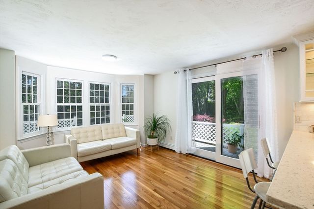 1 Moody Dr, Sandwich, MA 02563
