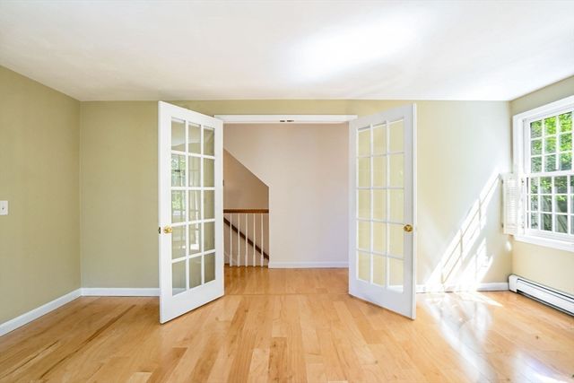 1 Moody Dr, Sandwich, MA 02563