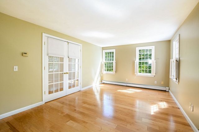 1 Moody Dr, Sandwich, MA 02563