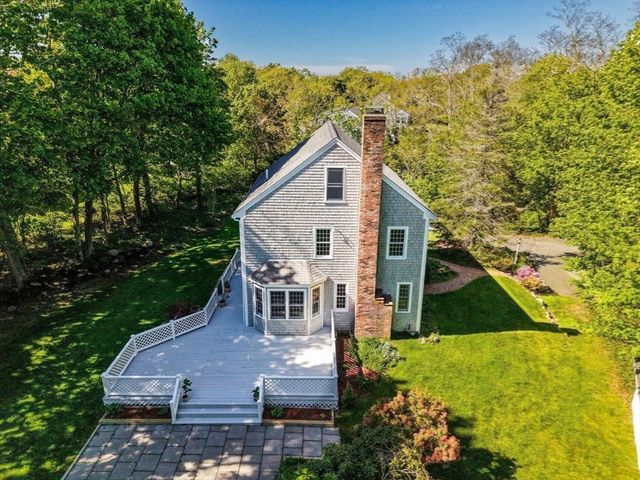 1 Moody Dr, Sandwich, MA 02563