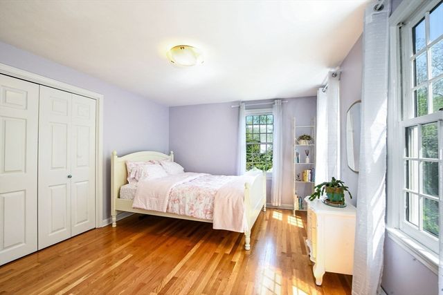 1 Moody Dr, Sandwich, MA 02563