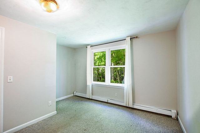 1 Moody Dr, Sandwich, MA 02563